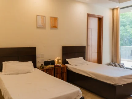 Uniliv Willow Boys Pg In Malviya Nagar