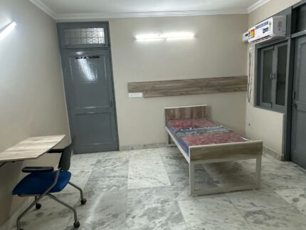 Scholars Nest PG in South extension Delhi