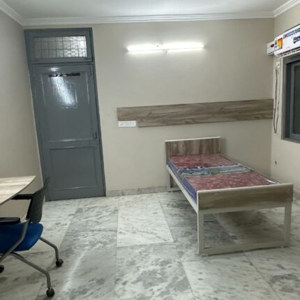 Scholars Nest PG in South extension Delhi