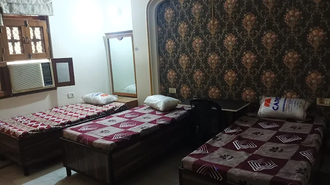 unnamed (6) Thrive inn Boys PG in Laxmi Nagar Delhi